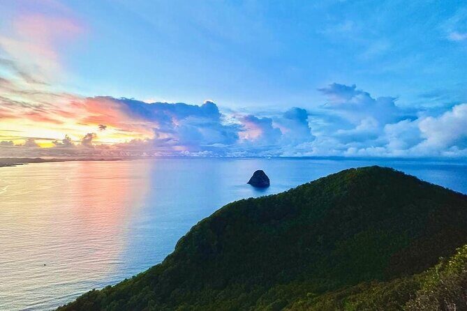 Dawn of the Summits: Hiking and Breakfast Facing the Sun - Key Points