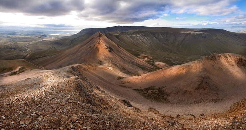 Day Hike to Moskardshnjukar: The Knifes Edge - moderate - Key Points