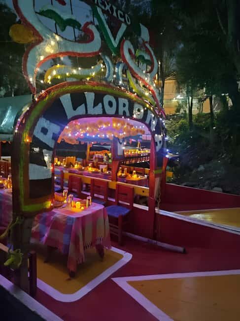 Day of the Dead in Mexico City: Mexican dinner and party in Xochimilco - Who Should Consider It