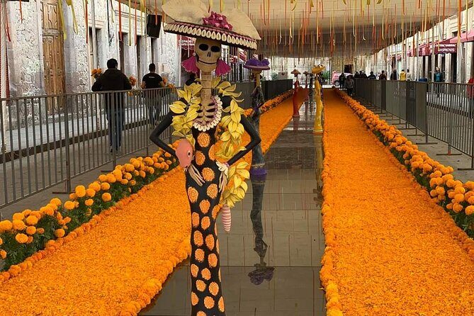 Day of the Dead Tour Nov-1 - In-Depth Look at the Tour