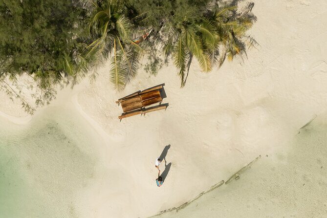 Day on a private island in Bora Bora - alone in the world - The Experience in Detail