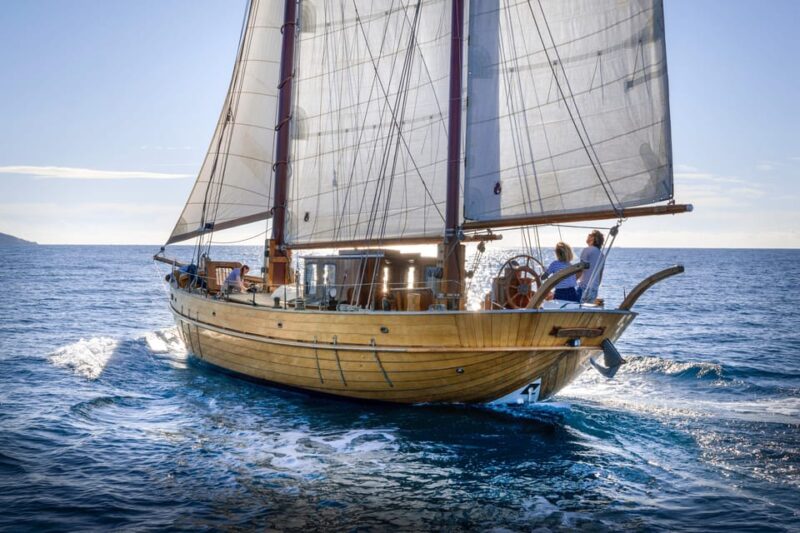 Day Sail in the Heart of the Calanques With Lunch - Suitability and Safety Considerations