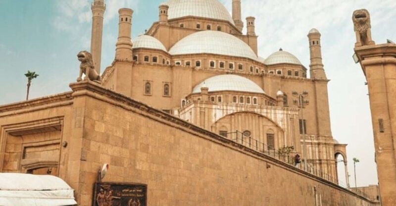 Day Tour Great Pyramids and Sphinx Egyptian Museum Bazzar - Inclusions and Amenities