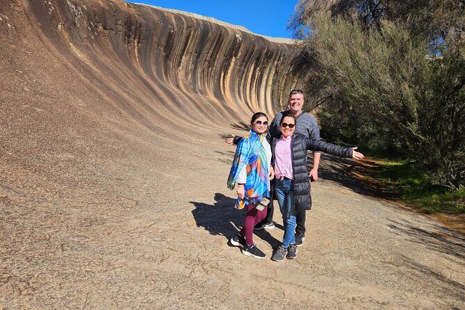 Day Tour in Wave Rock and Mulka's Cave - FAQ