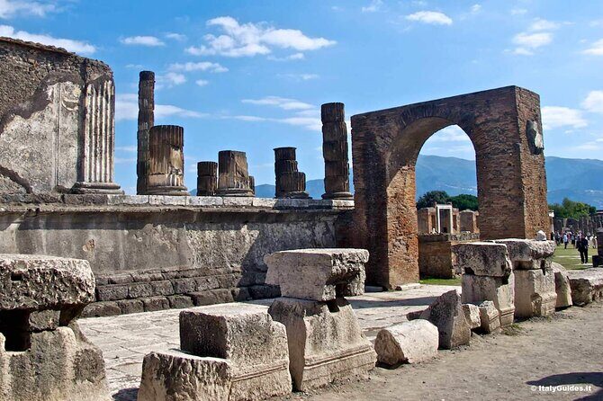 Day tour Naples Vesuvio Pompei - Pompeii: A Walk Through Ancient Rome