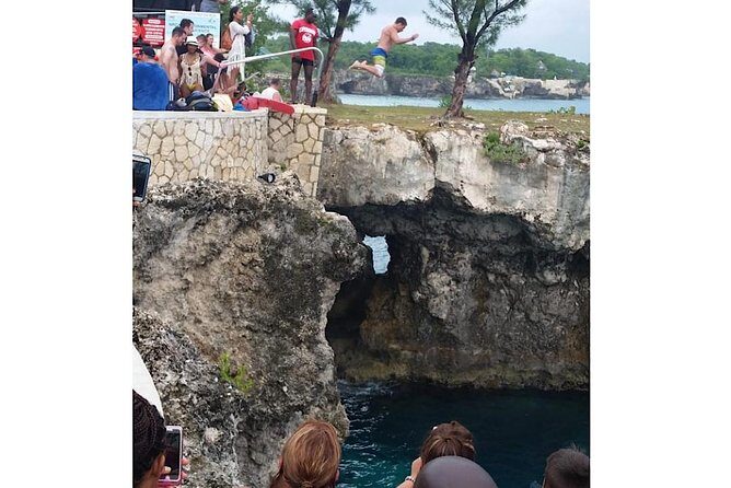 Day Tour Negril Beach & Ricks Cafe - FAQ