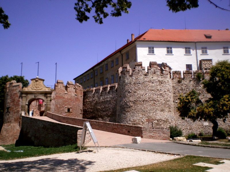 Day Tour of Pécs and with Villány with Wine Tasting - Key Points