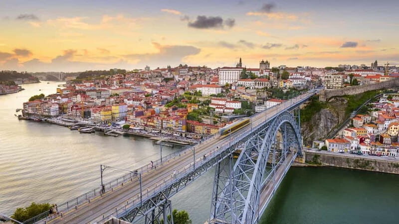 DAY TRIP BETWEEN LISBON AND PORTO (OR VICE VERSA) - Authentic Experiences and Practical Tips