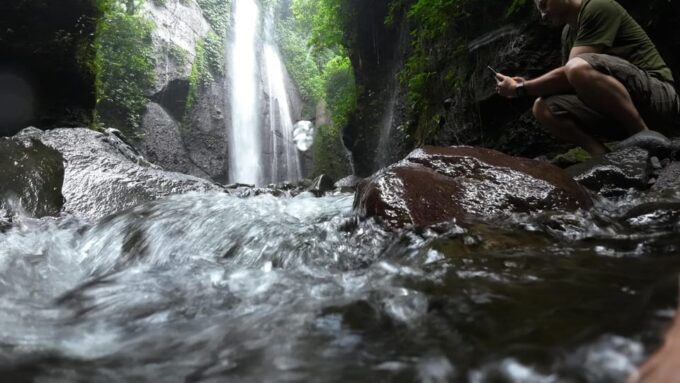 Day Trip Bogor Jakarta Waterfall All In - Tour Guide - Pickup Locations