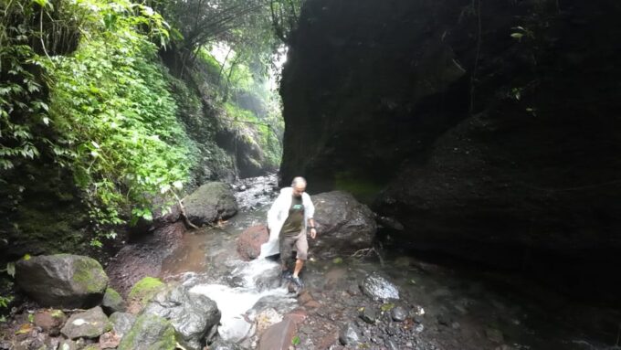 Day Trip Bogor Jakarta Waterfall All In - Tour Guide - Frequently Asked Questions