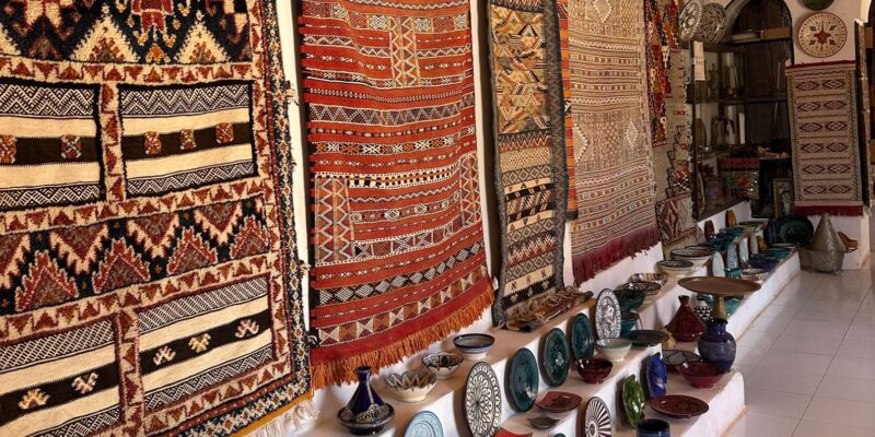 Day Trip From Marrakech to Ait Benhaddou & Ouarzazat - Tour Guide and Languages