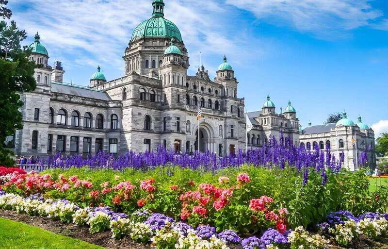 Day Trip from Vancouver to Victoria and Butchart Gardens - FAQ