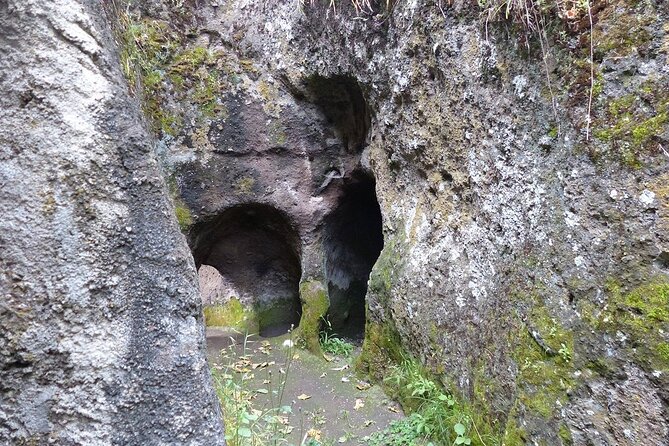 Day Trip to Adadi Mariyam and Melka Kunture - Exploring Adadi Mariyam