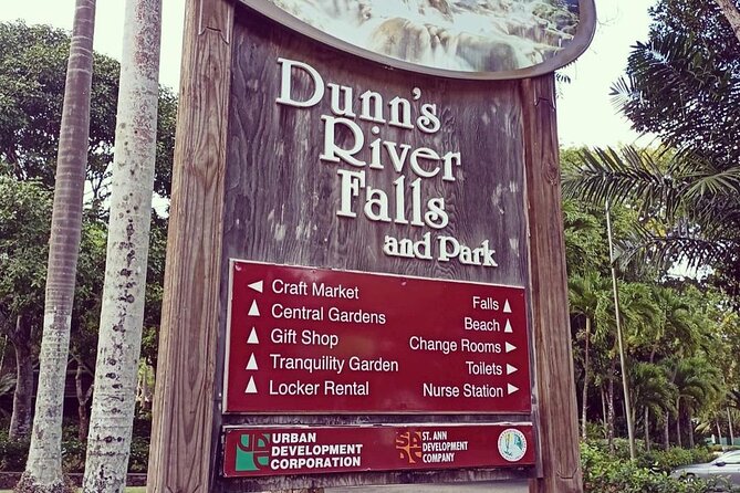 Day Trip to Blue Hole, Dunns River and River Tubing With LUNCH - Jamaican Jerk Lunch