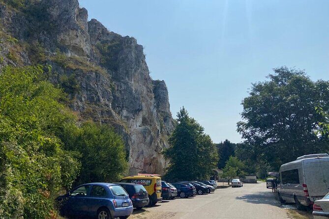 Day Trip to Bulgaria and Veliko Tarnovo from Bucharest - Key Points