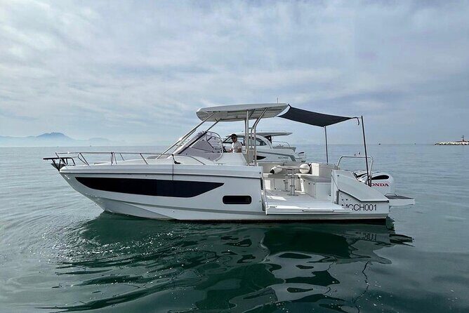 Day trip to Capri on beneteau flyer 9 - Authentic Trip Experience and Guest Feedback