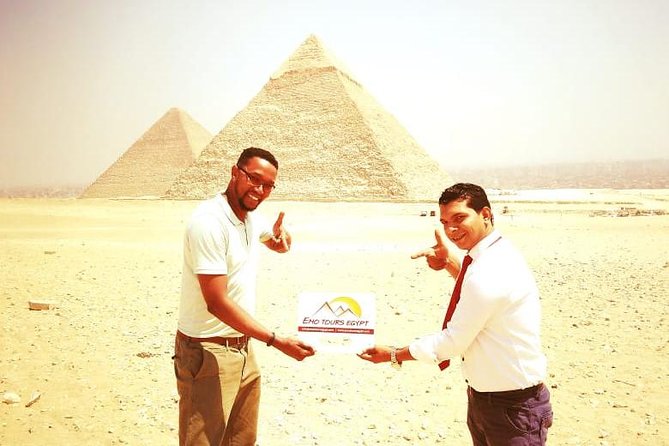 Day Trip to Giza Pyramids Old Cairo Citadel and Bazaar - Exploring Old Cairos Treasures