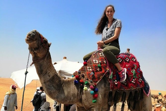 Day Trip to Giza Pyramids Old Cairo Citadel and Bazaar - Culinary Experience: Lunch Option