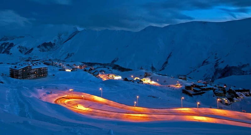 Day Trip to Gudauri/Kazbegi with Hotel Pickup and Drop-off - Who Should Consider This Tour?