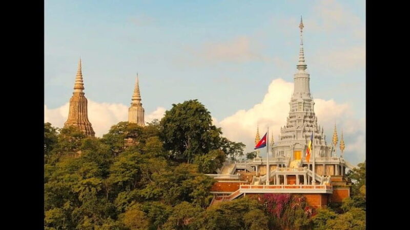 Day Trip to Oudong Mountain and Phnom Penh City Private Tour - Who Should Consider This Tour?