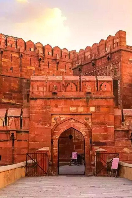 Day Trip to Taj Mahal, Agra Fort, and Baby Taj From Delhi - Good To Know