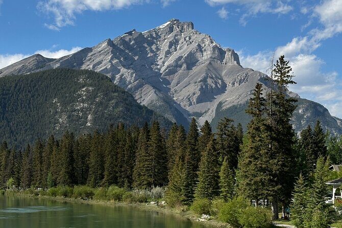 Day Trip to Takakkaw Falls Emerald Lake Natural Bridge Banff - Who Should Consider This Tour?