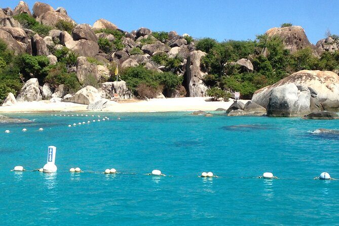 Day Trip to the Baths with Lunch and Drinks - Key Points