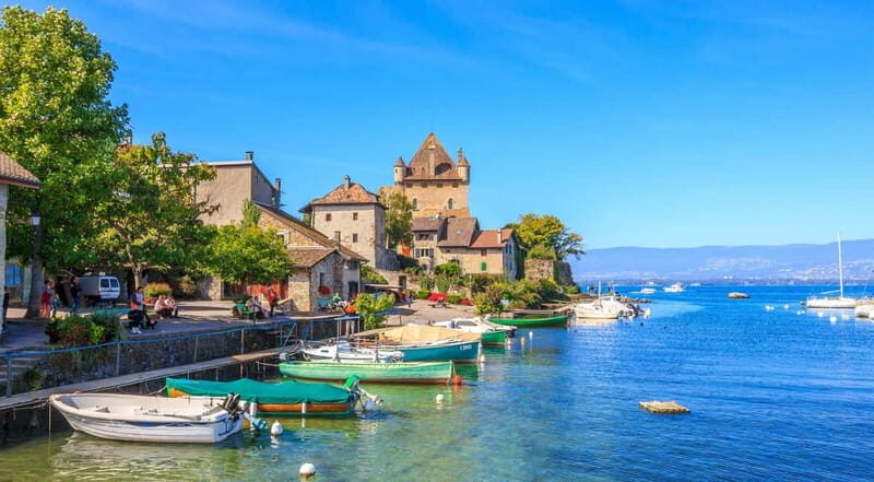 Day trip with a private driver from Geneva to Yvoire - Key Points