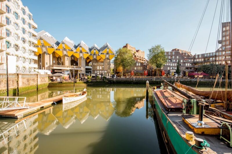 Day Trip With Turkish Guide: Rotterdam, Delft, & the Hague - Exploring The Hague