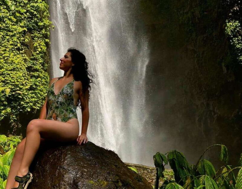 daytour bali:sekumpul + fiji waterfalls,ulundanu beratan - Key Points