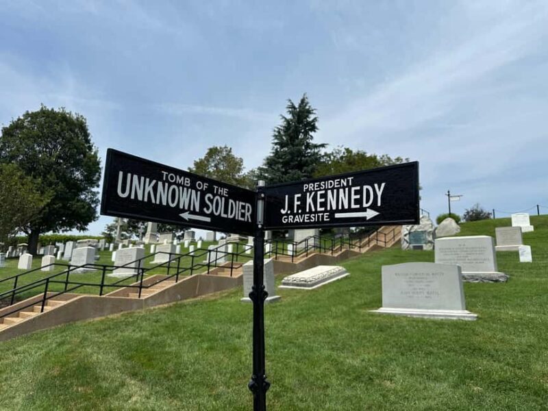 DC: Arlington Cemetery Walking Tour & Changing of the Guard - A Closer Look at the Experience