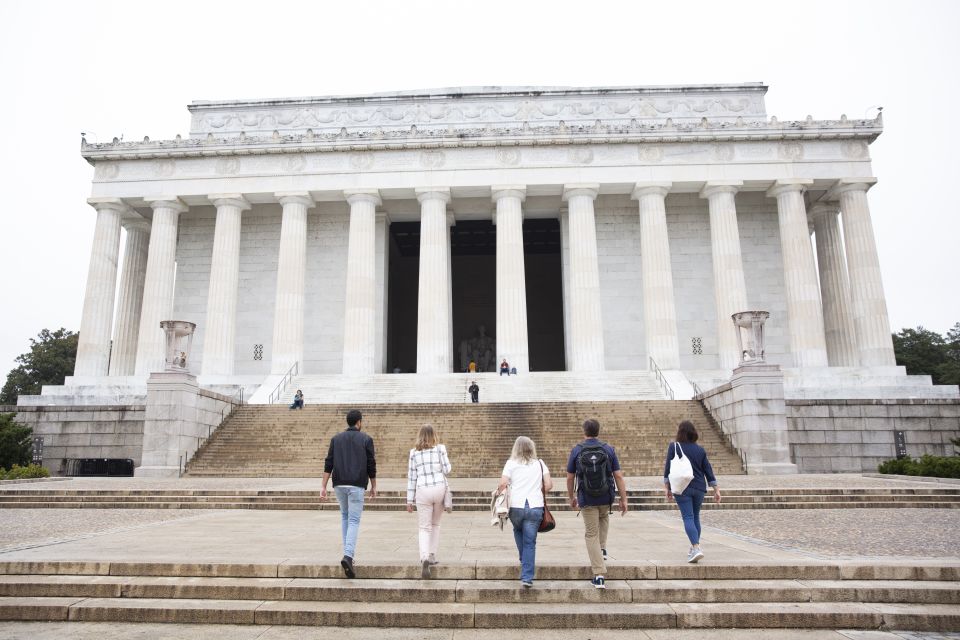 DC: Guided National Mall Tour & Washington Monument Ticket - Meeting Point
