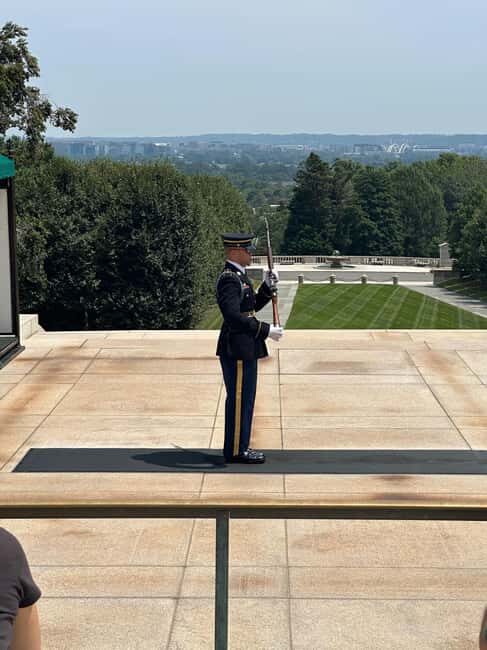 DC: Hop-On Hop-Off with 17 Stops plus Arlington Walking Tour - Who Should Consider This Tour?