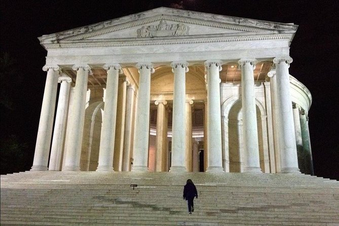 DC Lights Night Tour - Tour Accessibility