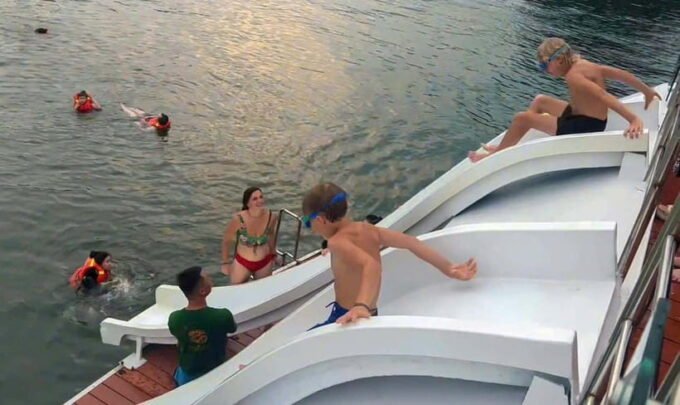 DCharme Luxury Day Cruise Discover the Stunning Lan Ha Bay - Customer Experiences and Feedback
