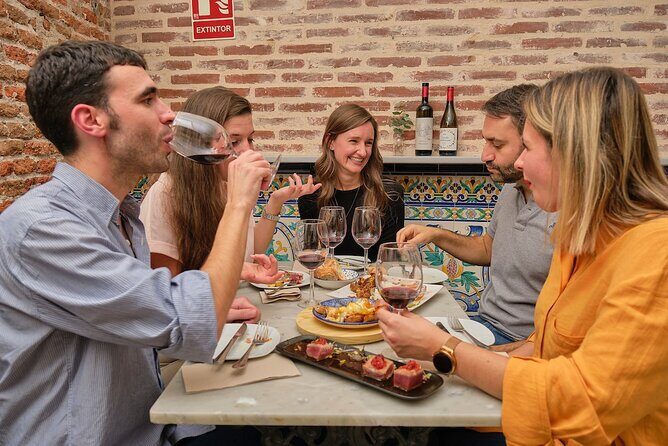 De Tapas in Malasaña: Evening Wine and Tapas Tour - Value and Practicalities
