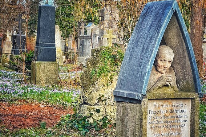 Death and Chocolate: Walking Tour of Munichs Old South Cemetery - Accessibility and Mobility