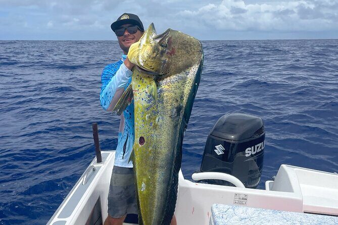 DEEP SEA FISHING 1/2 day (private group) - Exploring the Deep Sea Fishing Experience in Tahiti