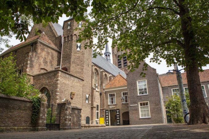 Delft: Museum Prinsenhof Entrance Ticket and Audio Guide - Tips for Visiting the Museum