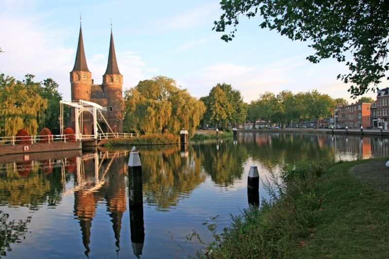 Delft - Private Historic Walking Tour - A Tasty End at Windmill de Roos