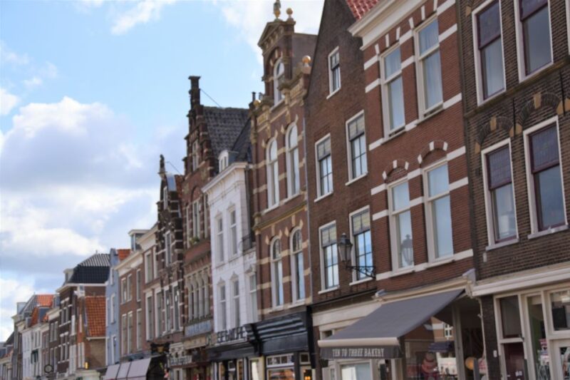 Delft: Private Historical and Cultural Guided Walking Tour - Experience Highlights