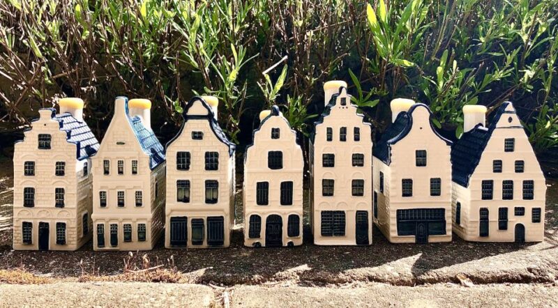 Delft: Private Historical and Cultural Guided Walking Tour - Tour Features and Inclusions