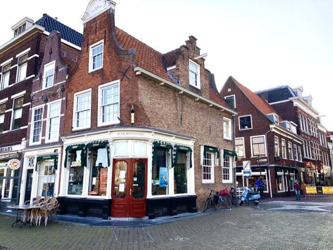 Delft: Private Historical and Cultural Guided Walking Tour - Tips for Your Tour