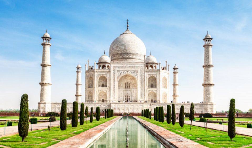 Delhi Agra Gwalior Orchha Khajurao Tour by Car - Day-by-Day Breakdown
