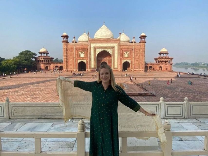 Delhi Agra Jaipur: 4-Day Guided Tour With Private Transfers - Inclusions and Vehicle Details