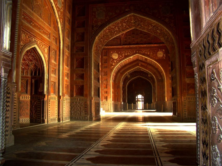 Delhi: All-Inclusive Taj Mahal & Agra Day Trip by Train - Itinerary Highlights