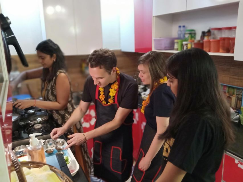 Delhi: Cooking Class and Much More in a Local Family Home - Amenities and Extras Provided