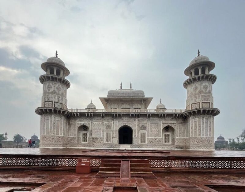 Delhi, Jaipur, Pushkar, Jodhpur,Udaipur,Jhansi,Gwaliour Taj - Jodhpur and Udaipur Attractions