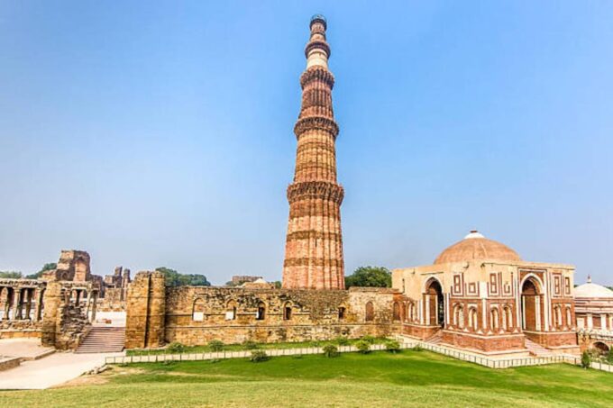 Delhi: Old and New Delhi Private Guided City Tour - The Sum Up
