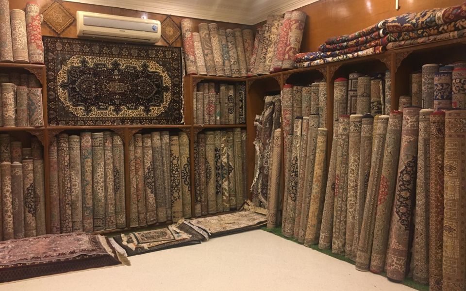 Delhi: Private Half-Day Guided Shopping Tour With Transfer - Tour Experience and Features